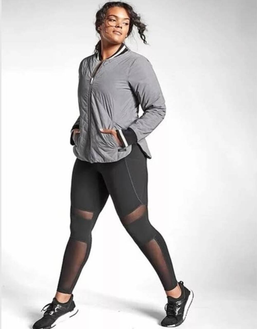 Athleta Meshblock Black Stash Pocket Salutation Leggings Size XS